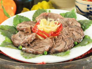 Bắp bò hấp gừng