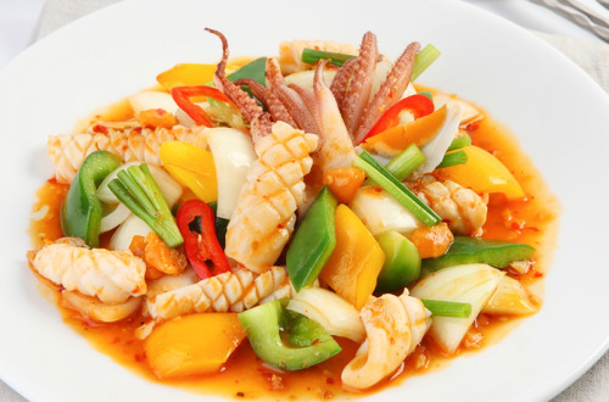 Mực lá xào thập cẩm