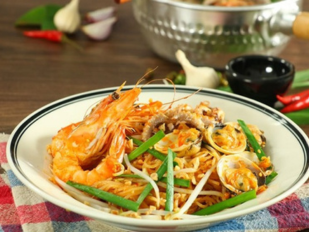 Hủ tiếu xào hải sản