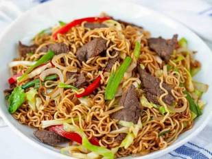 Mì xào bò