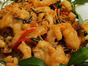 Chân gà xào xả ớt