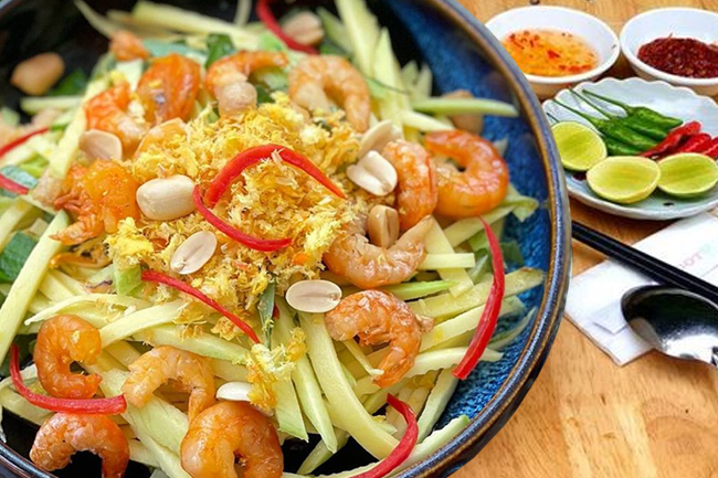Gỏi xoài tôm khô