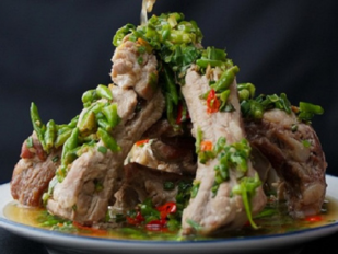 Sườn heo non số kiểu Thái