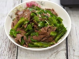 Đậu rồng xào bò