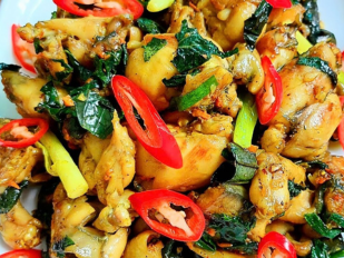 Ếch xào lá lốt